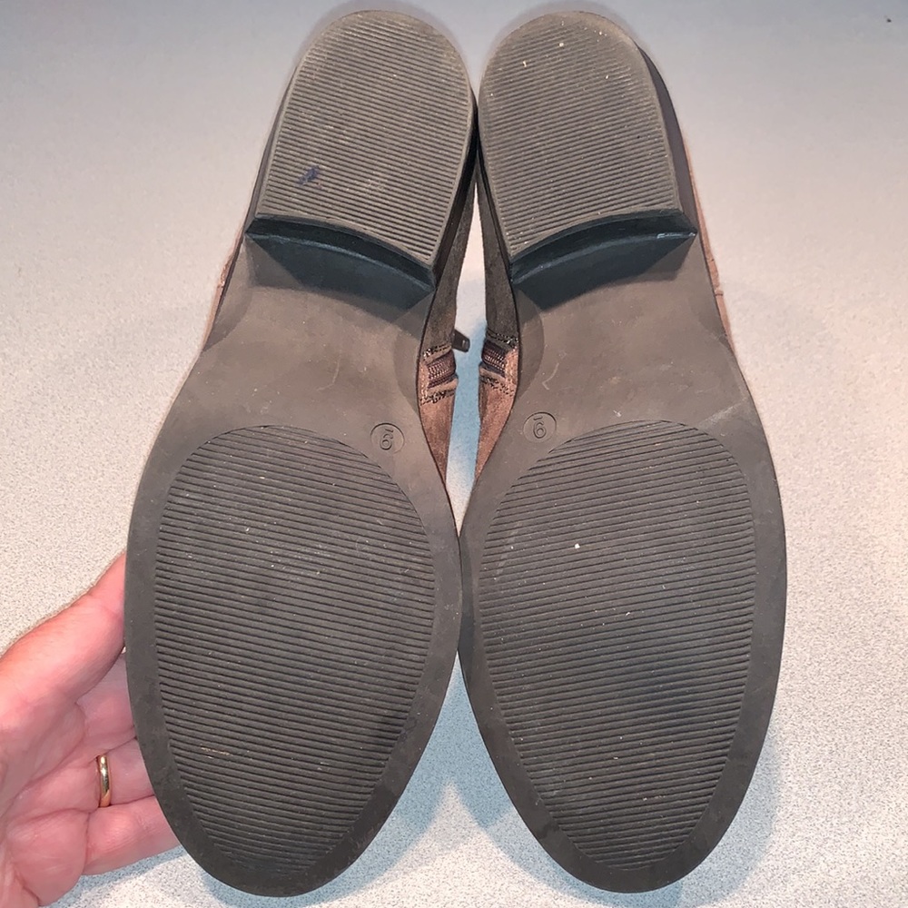 Like New X-Appeal “Kenny” Bootie - Picture 4 of 6